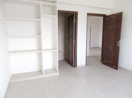 3) Li id 386 - Guest Bedroom.jpg